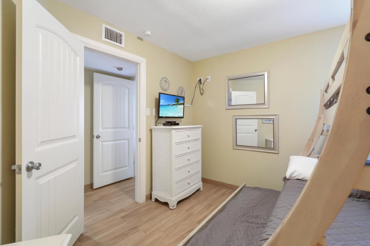Ground Floor Beachfront Beauty! Steps To The Beach And Pool South Padre Island Zewnętrze zdjęcie