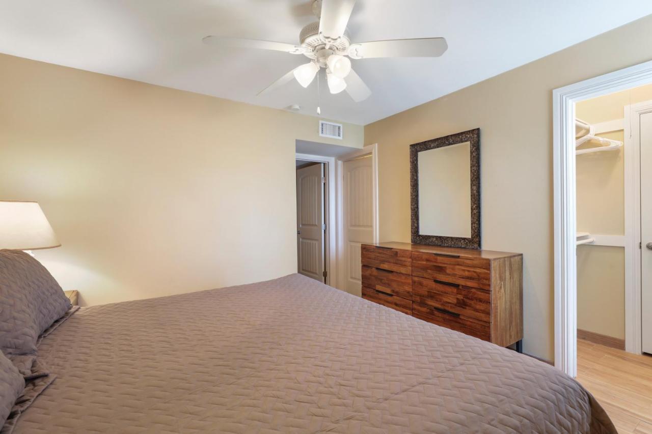 Ground Floor Beachfront Beauty! Steps To The Beach And Pool South Padre Island Zewnętrze zdjęcie