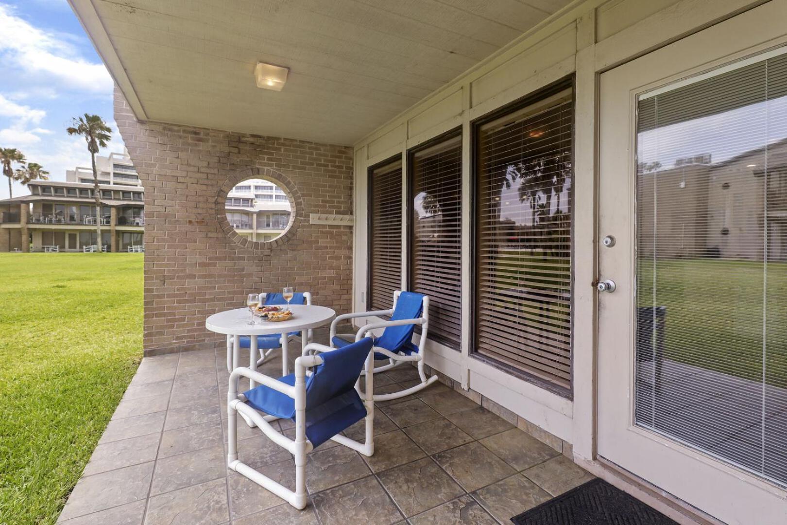 Ground Floor Beachfront Beauty! Steps To The Beach And Pool South Padre Island Pokój zdjęcie